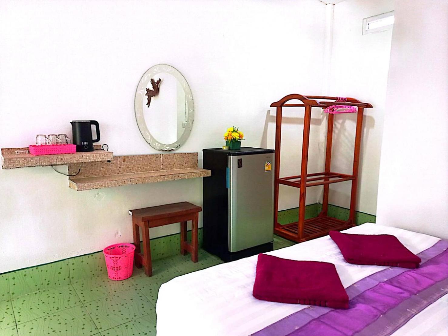 Lanta Maikeaw Bungalow 란타섬 외부 사진