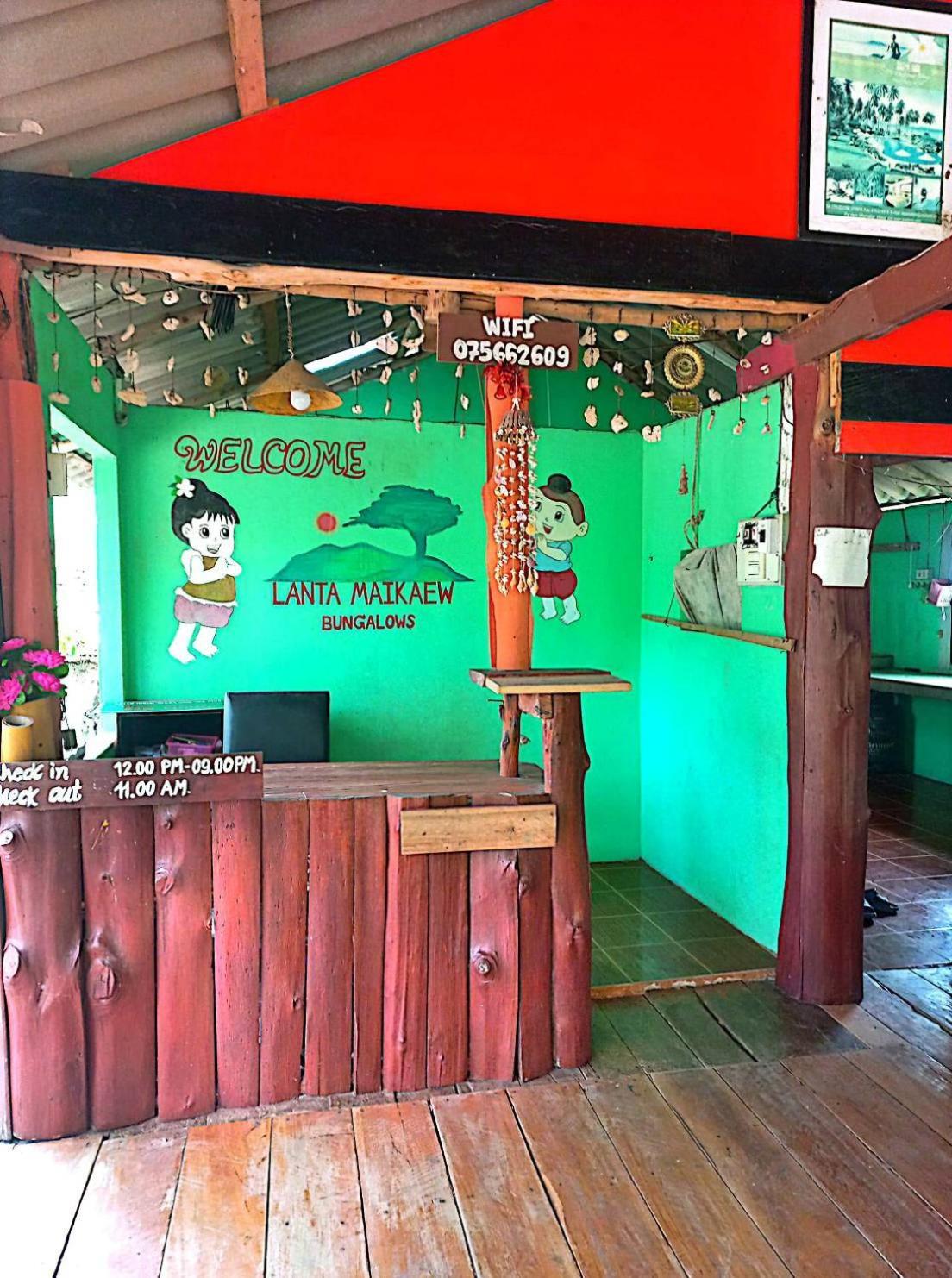 Lanta Maikeaw Bungalow 란타섬 외부 사진
