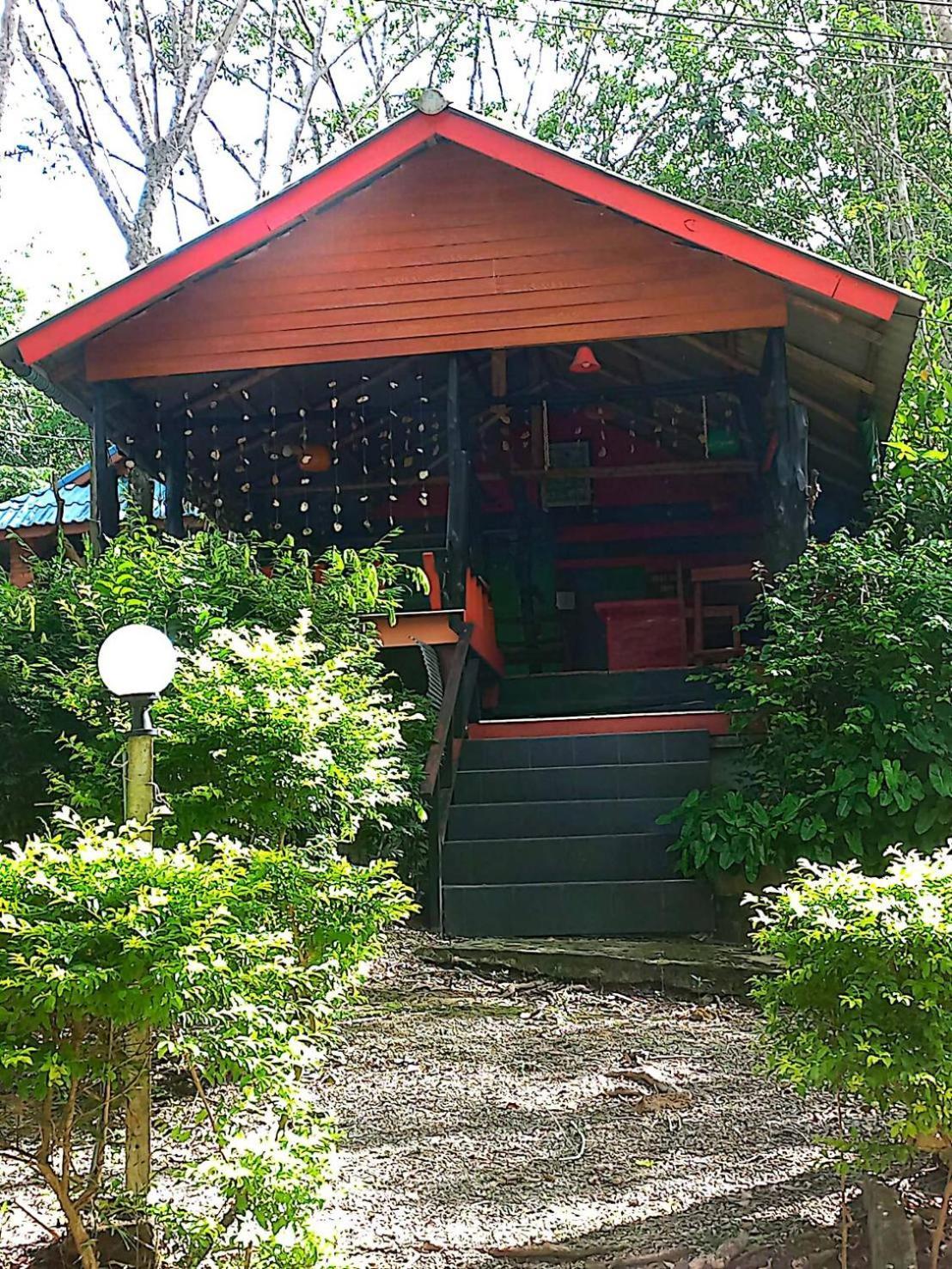 Lanta Maikeaw Bungalow 란타섬 외부 사진
