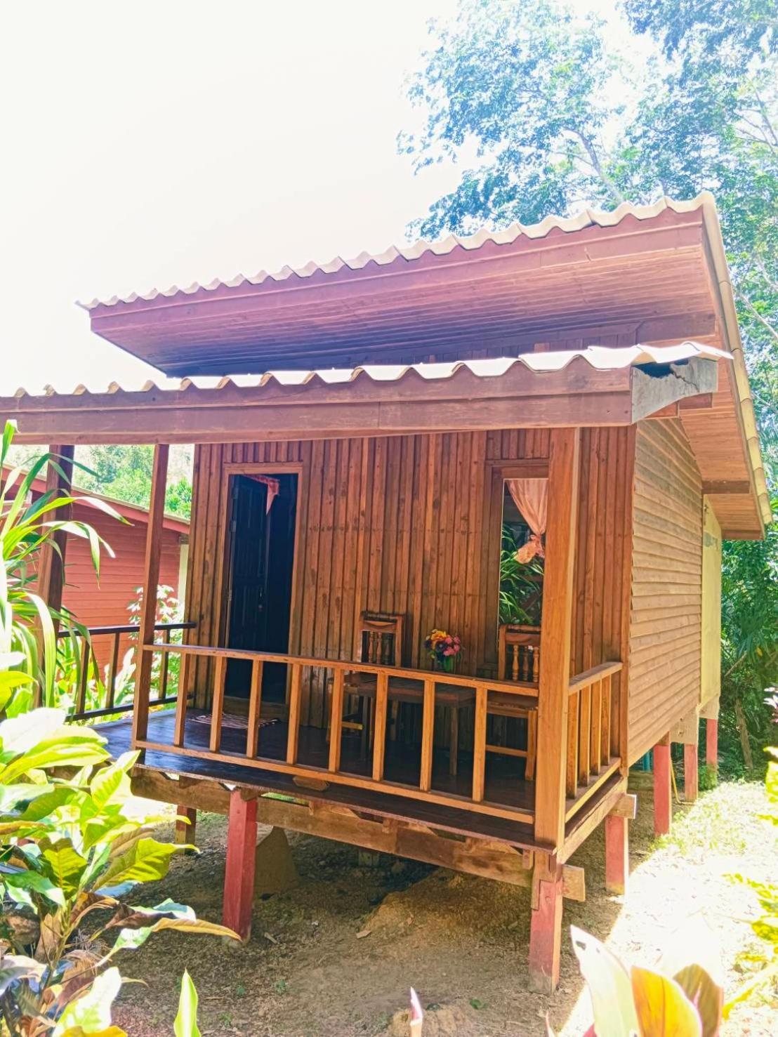 Lanta Maikeaw Bungalow 란타섬 외부 사진