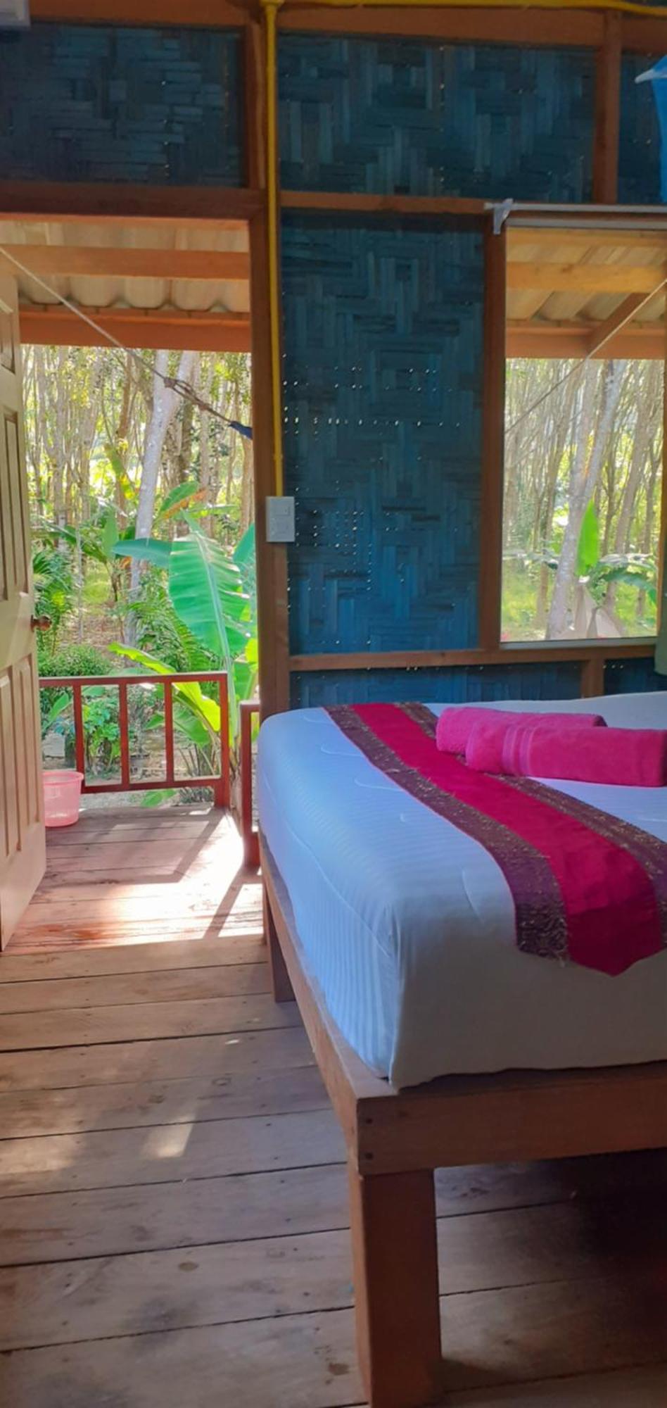 Lanta Maikeaw Bungalow 란타섬 외부 사진